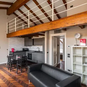  Appartamento Wooden Design By Wonderful Italy